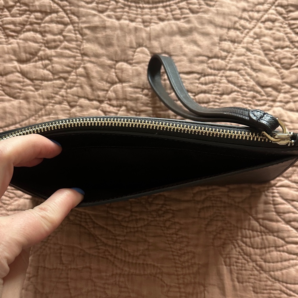 kate spade black wristlet clutch with gold logo - Picture 3 of 5